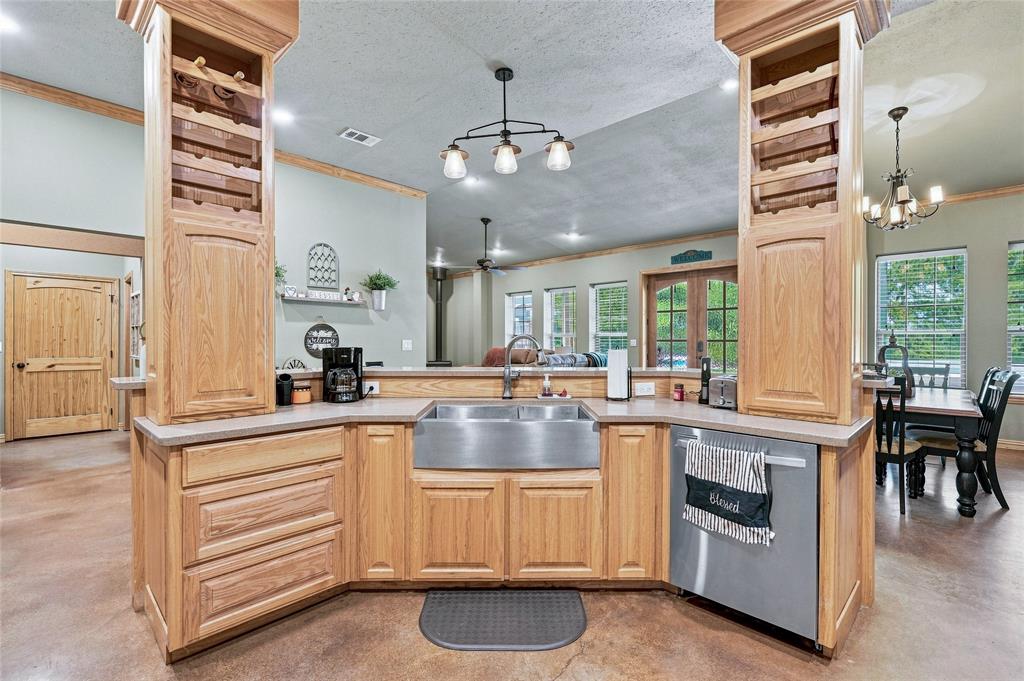 45 Halliburton Drive Property Photo 9