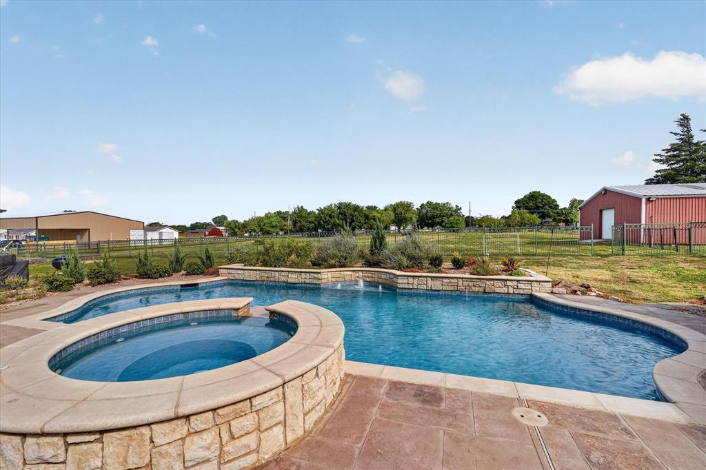 1442 Fm 552 Property Photo 28
