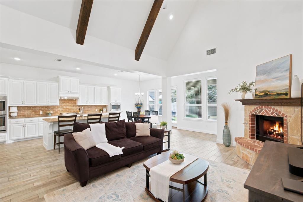 1421 8th Street Property Photo 3