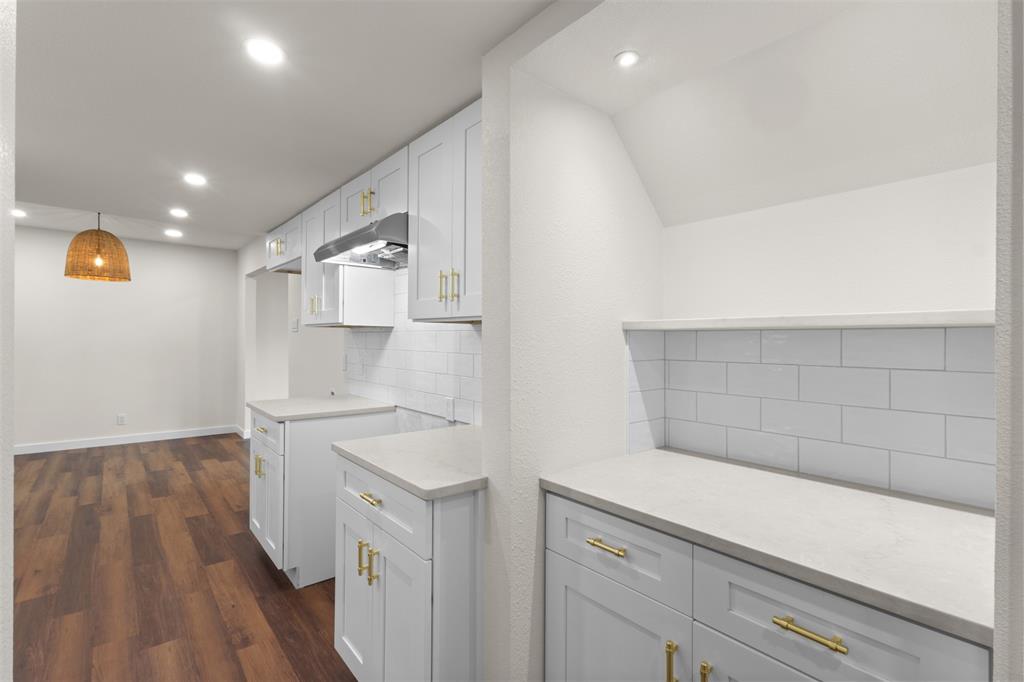 3728 Byrd Drive Property Photo 11