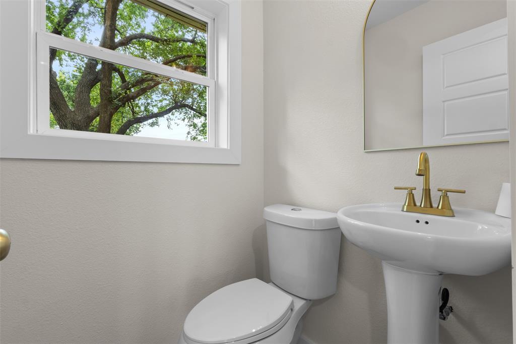 3728 Byrd Drive Property Photo 12