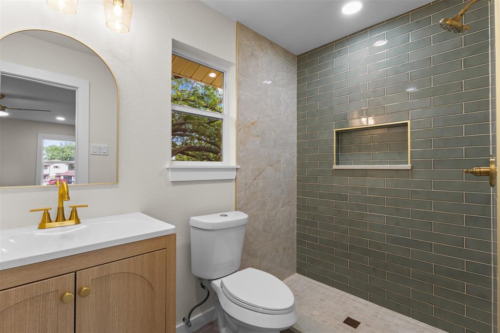 3728 Byrd Drive Property Photo 18