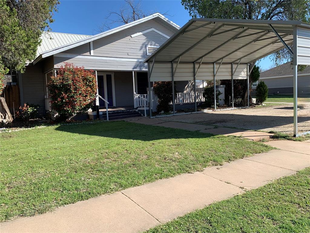 915 2nd Street Property Photo 1