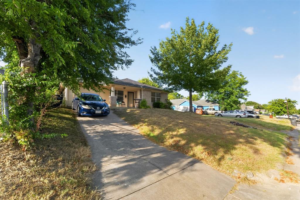 5532 Fernander Drive Property Photo 3