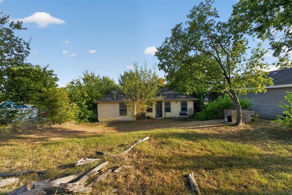 5532 Fernander Drive Property Photo 10