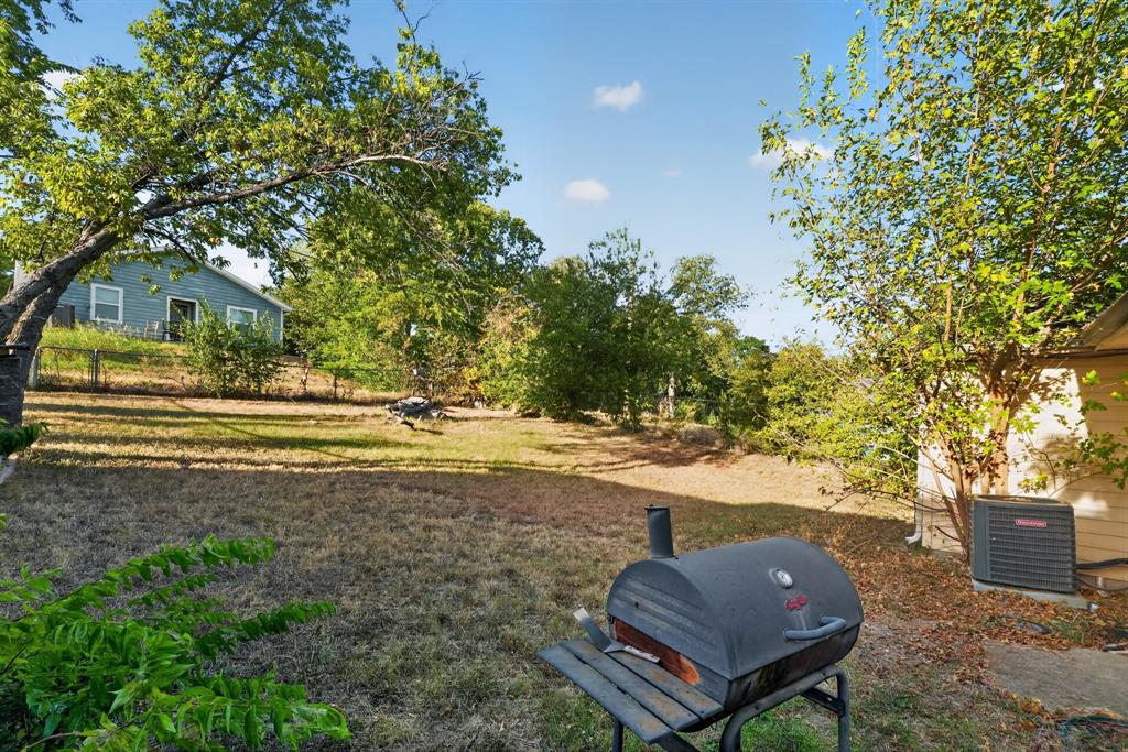 5532 Fernander Drive Property Photo 11
