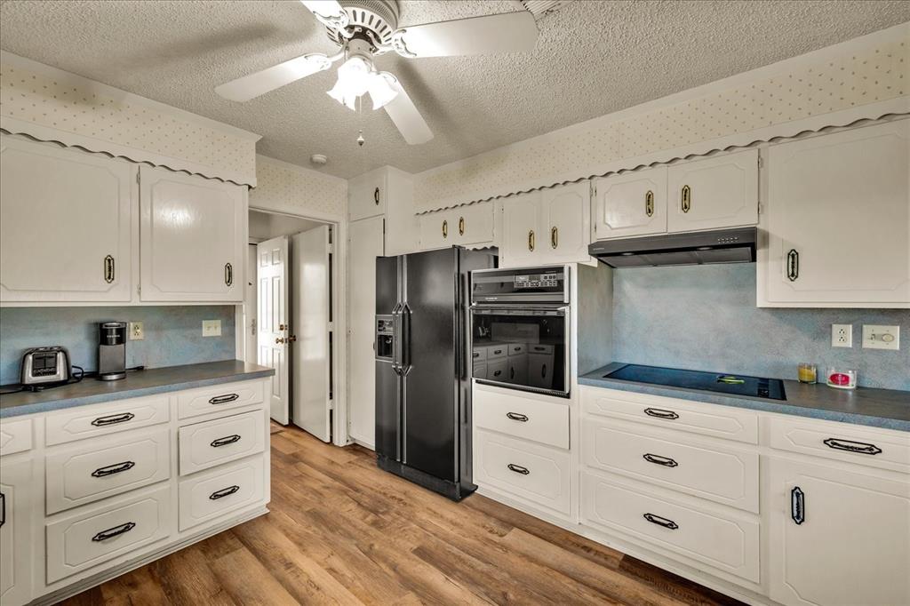 368 Fm 1566 Property Photo 15