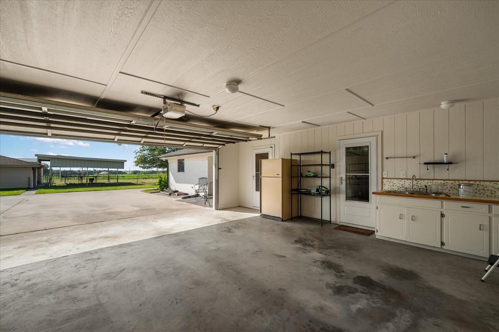 368 Fm 1566 Property Photo 25