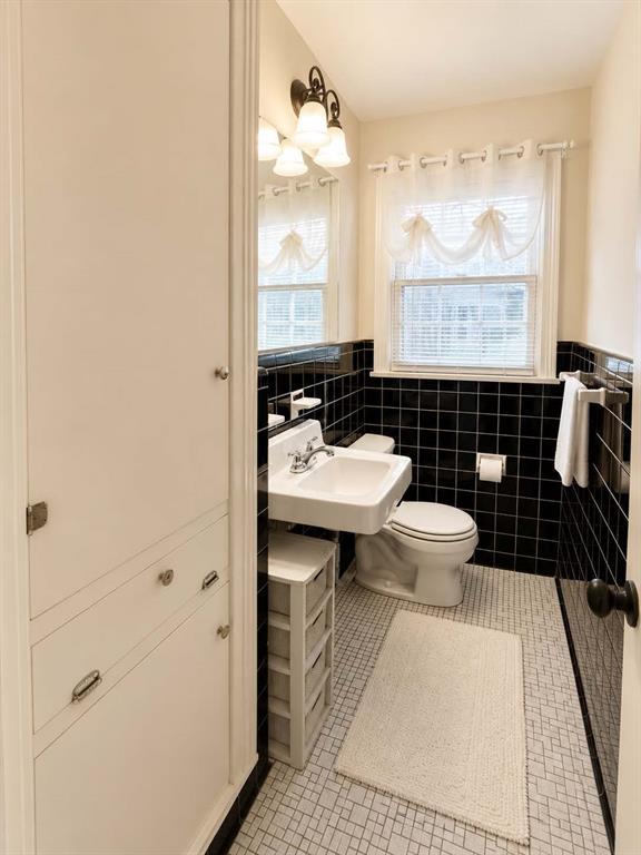 131 Carroll Street Property Photo 3