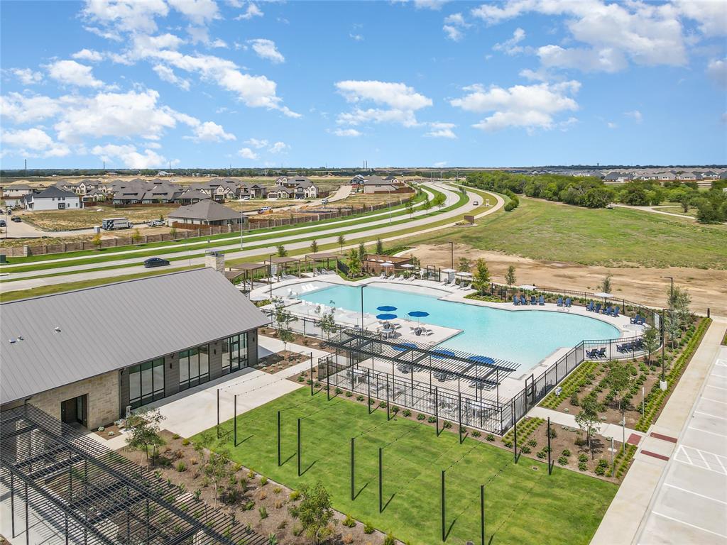 1124 Water Canna Drive Property Photo 37