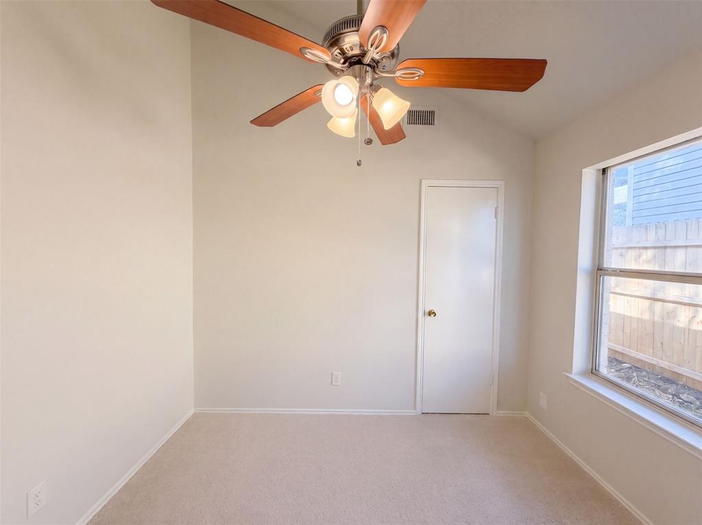 5624 Shady Springs Trail Property Photo 9