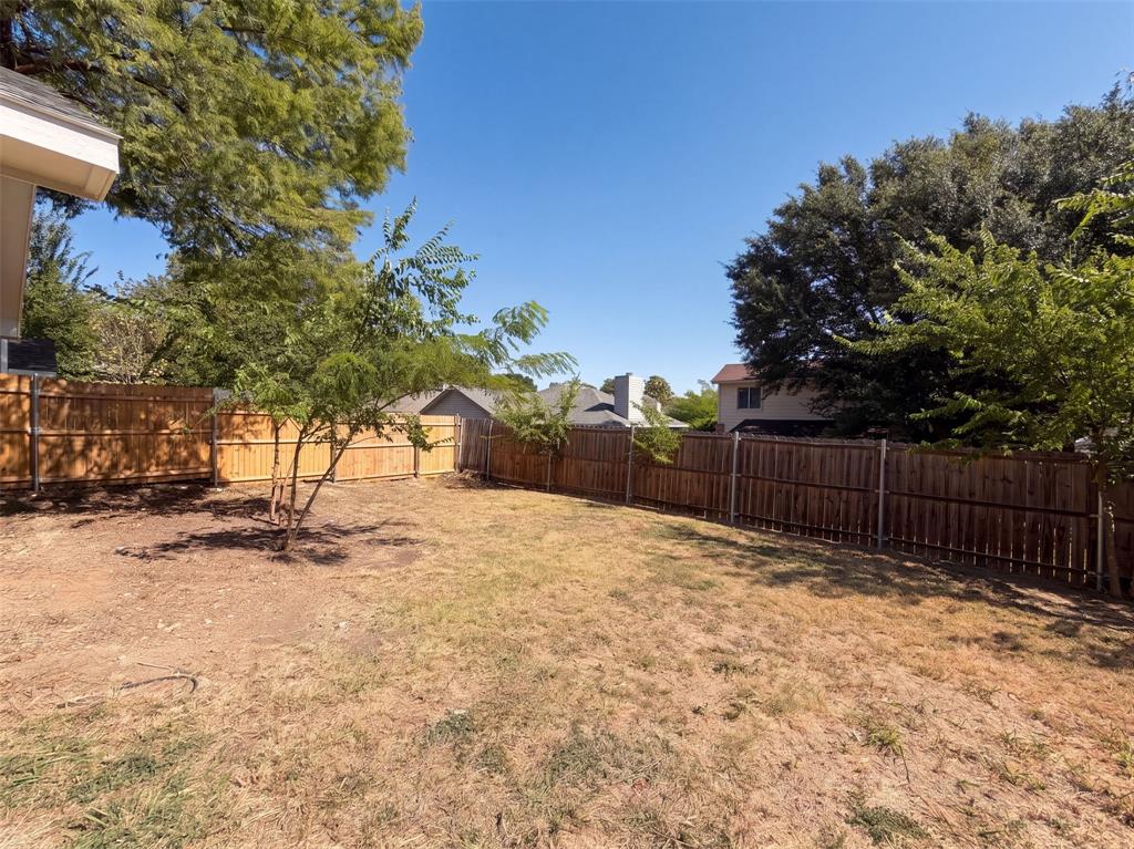 5624 Shady Springs Trail Property Photo 13