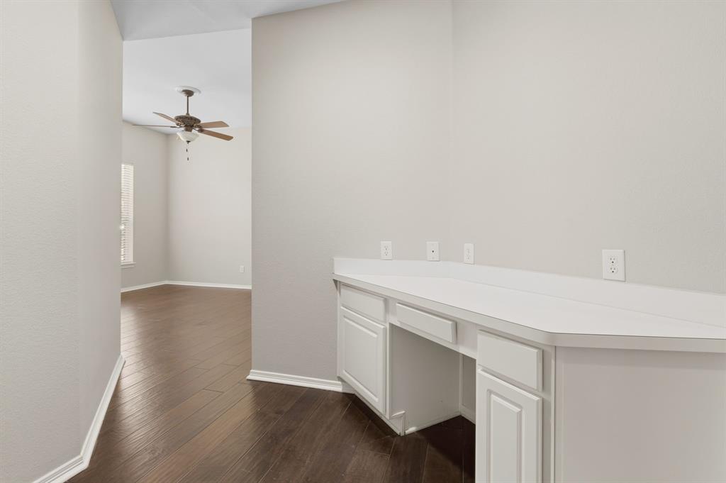708 Hackberry Ridge Drive Property Photo 23