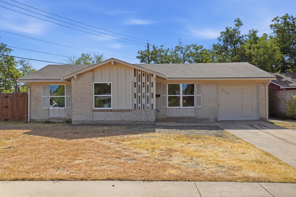 313 S Forest Crest Drive Property Photo 1