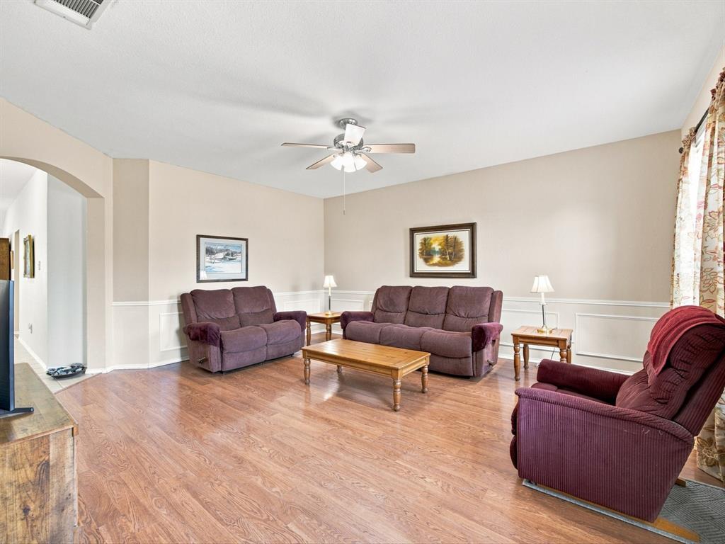 3446 Charing Cross Road Property Photo 9