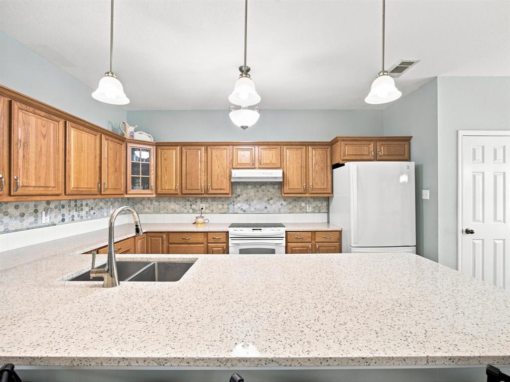 3446 Charing Cross Road Property Photo 13