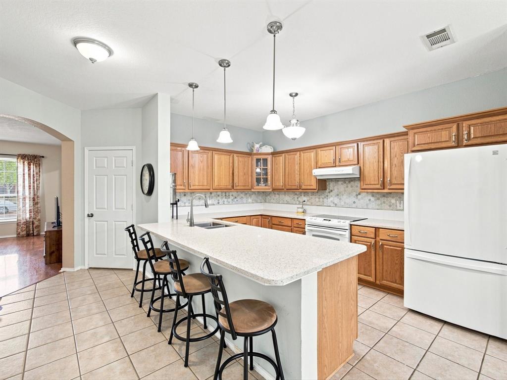 3446 Charing Cross Road Property Photo 14