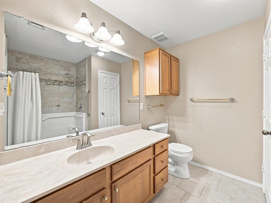 3446 Charing Cross Road Property Photo 20
