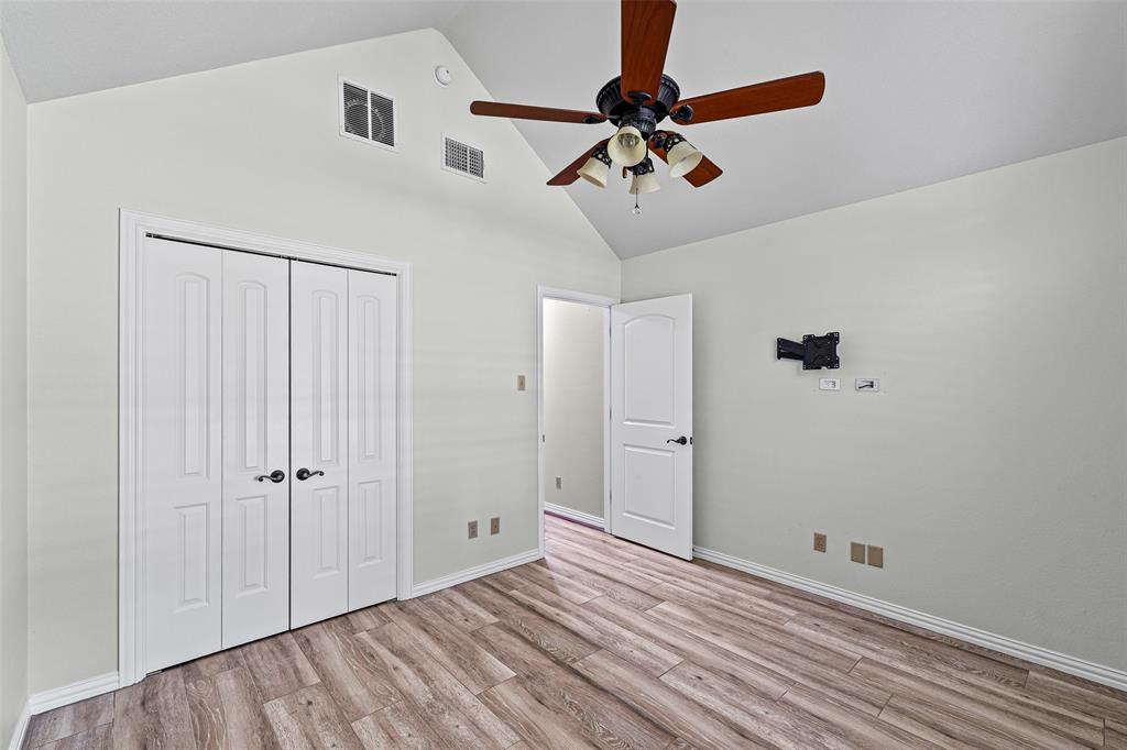 2325 River Road Property Photo 23
