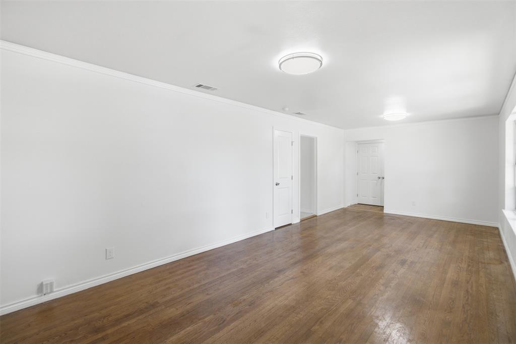 11022 Dunaway Drive Property Photo 6