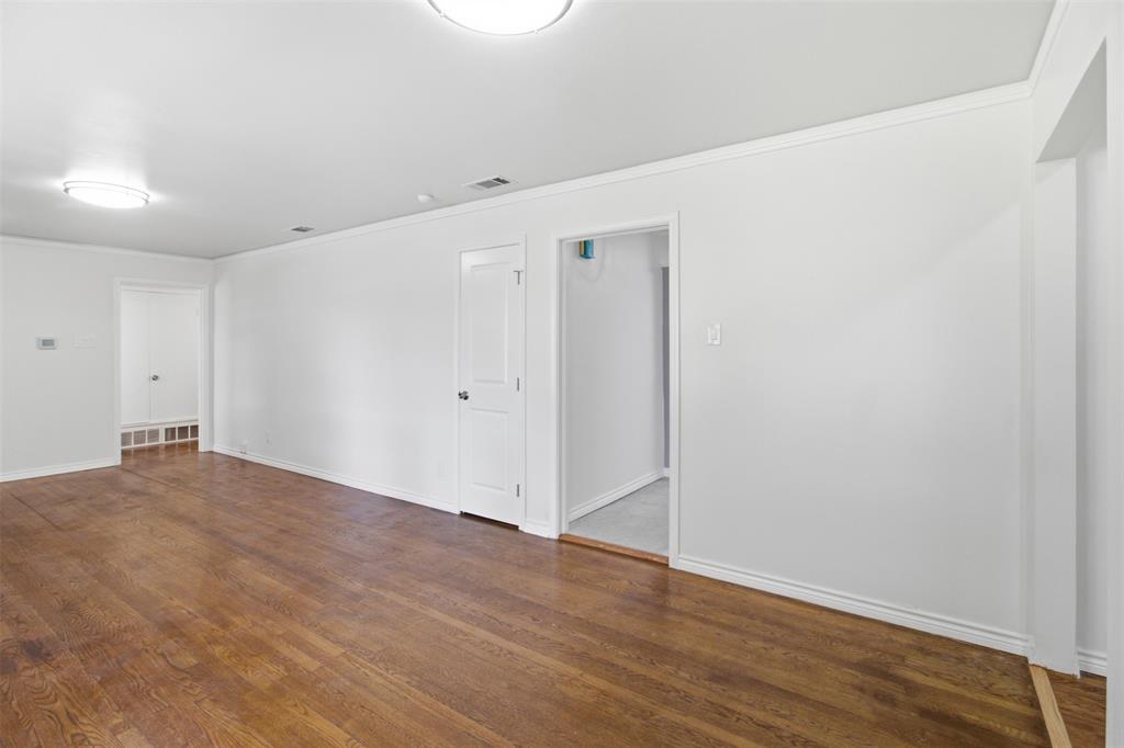 11022 Dunaway Drive Property Photo 9