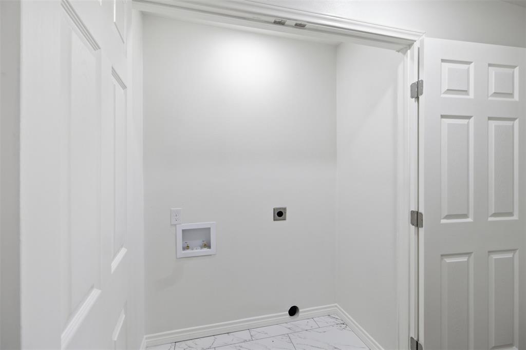 11022 Dunaway Drive Property Photo 10