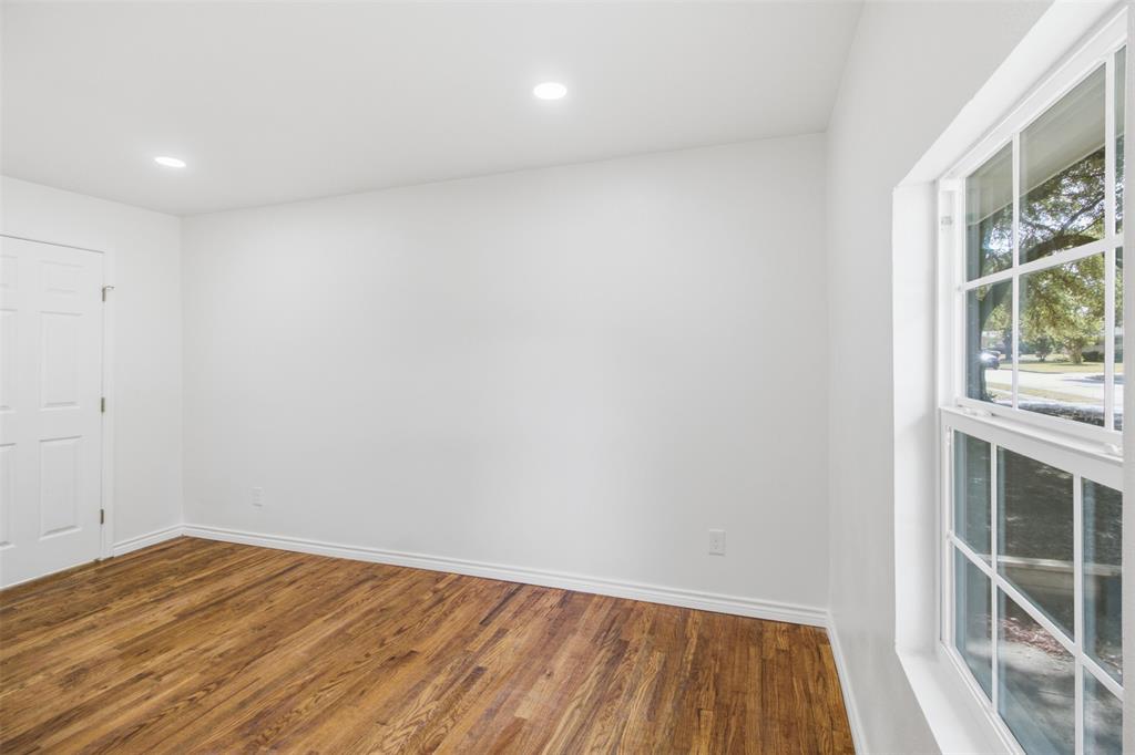 11022 Dunaway Drive Property Photo 13