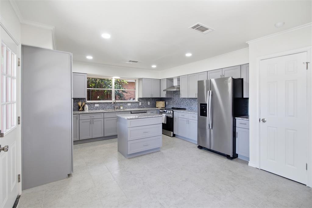 11022 Dunaway Drive Property Photo 22
