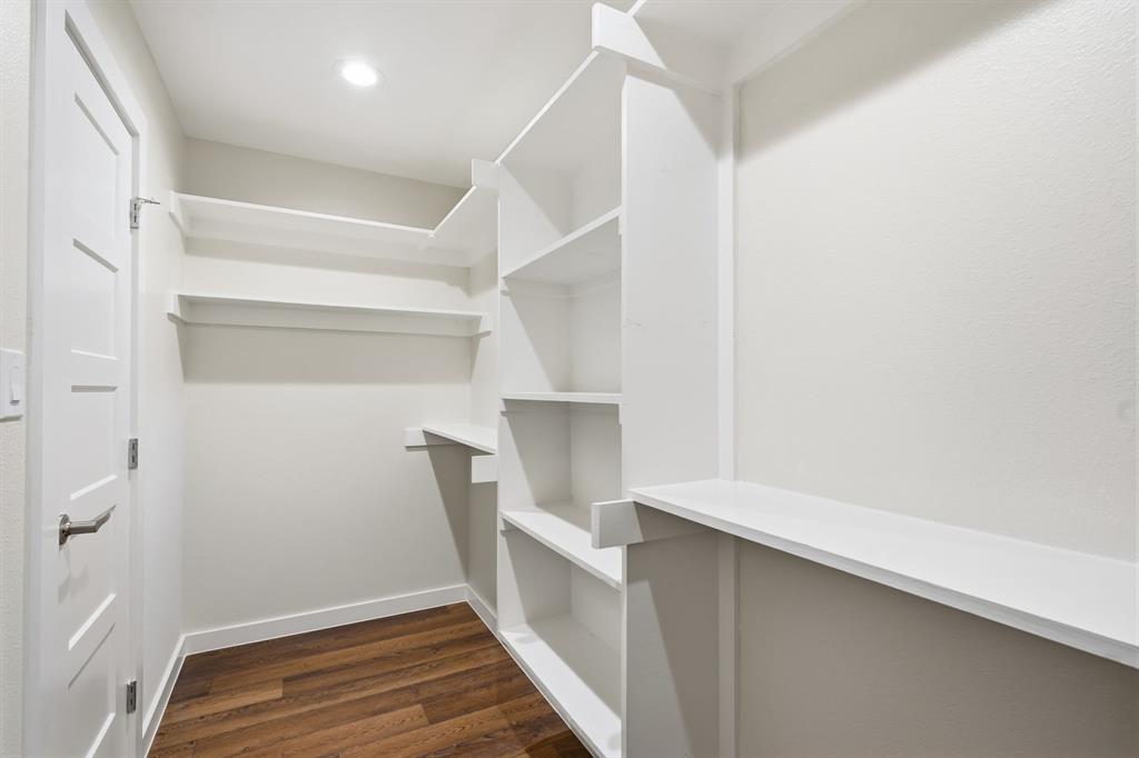 10637 Dunaway Drive Property Photo 14