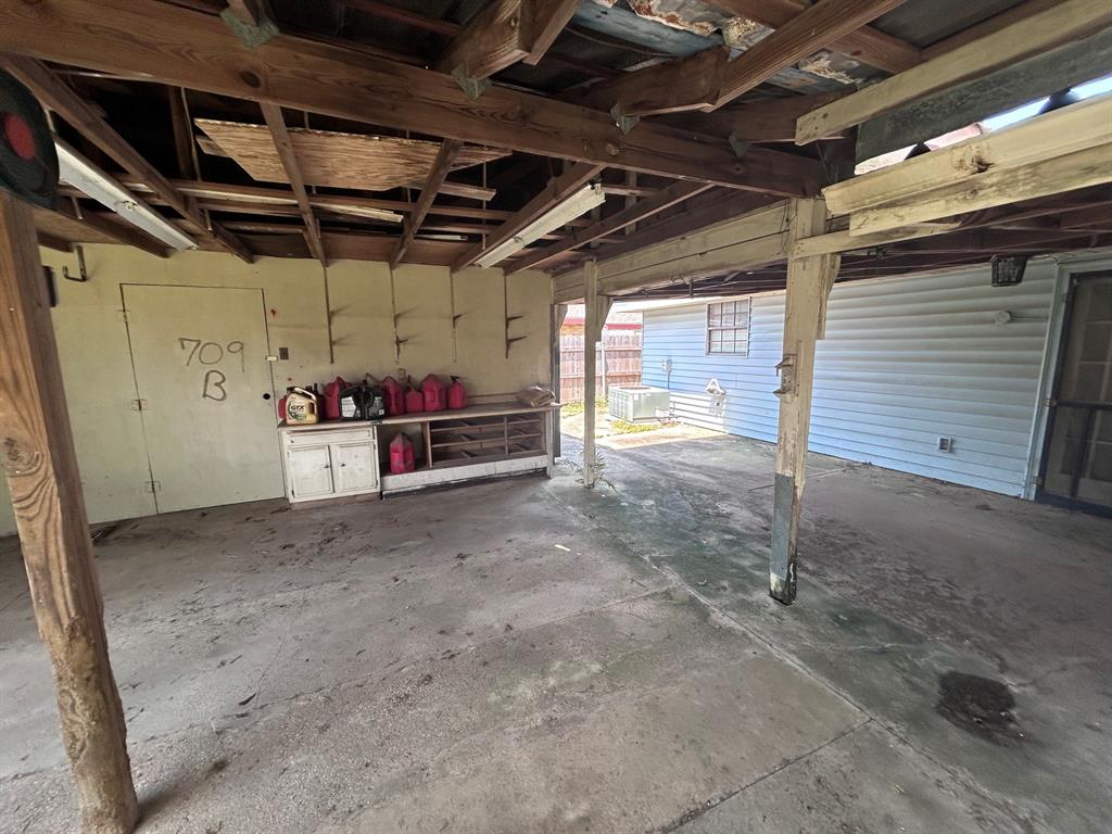 1913 Van Arpel Drive Property Photo 3