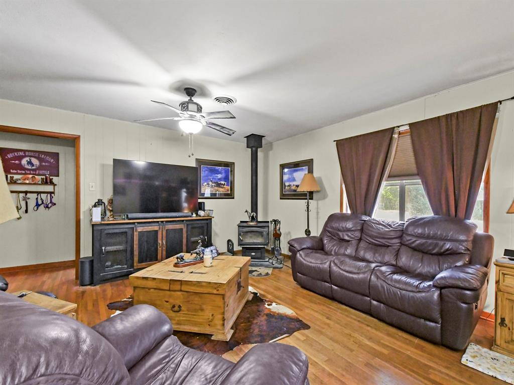 2045 County Road 113 Property Photo 2