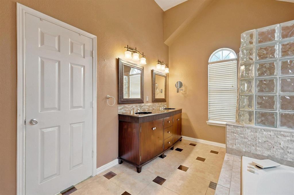 1512 Brewster Drive Property Photo 23