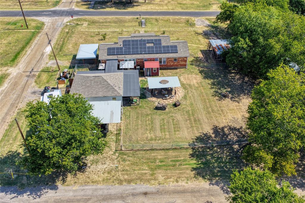 200 E Crossmain Property Photo 12