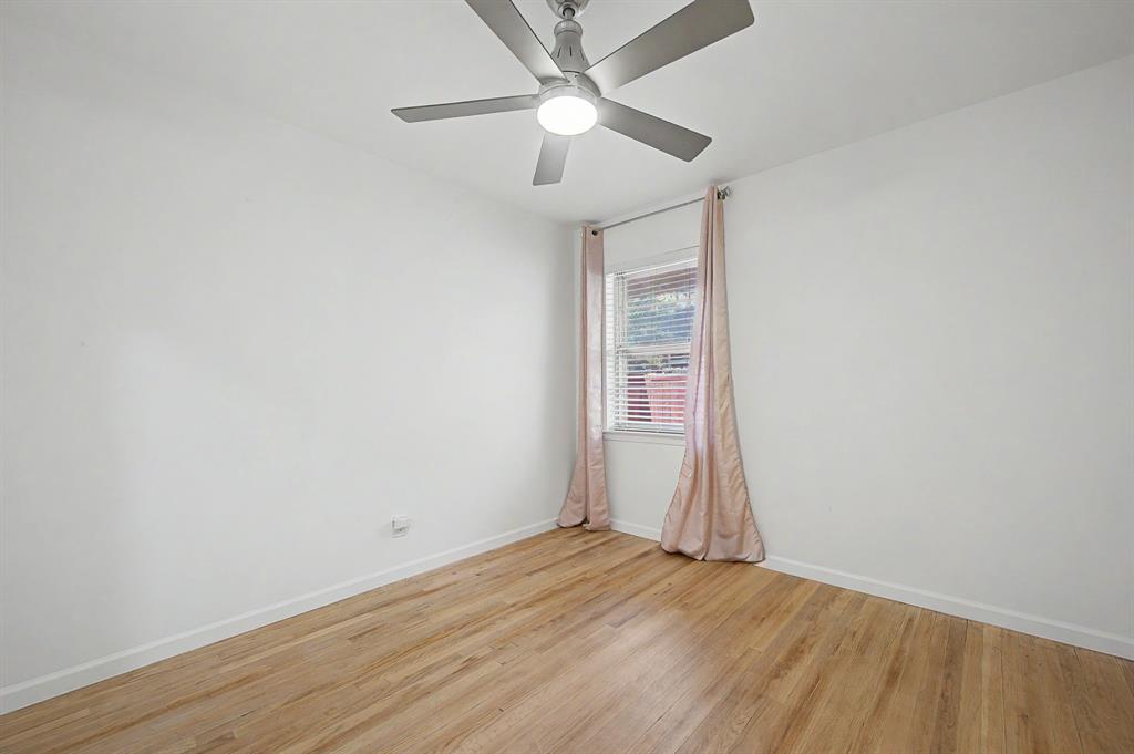 8046 Fall River Drive Property Photo 14