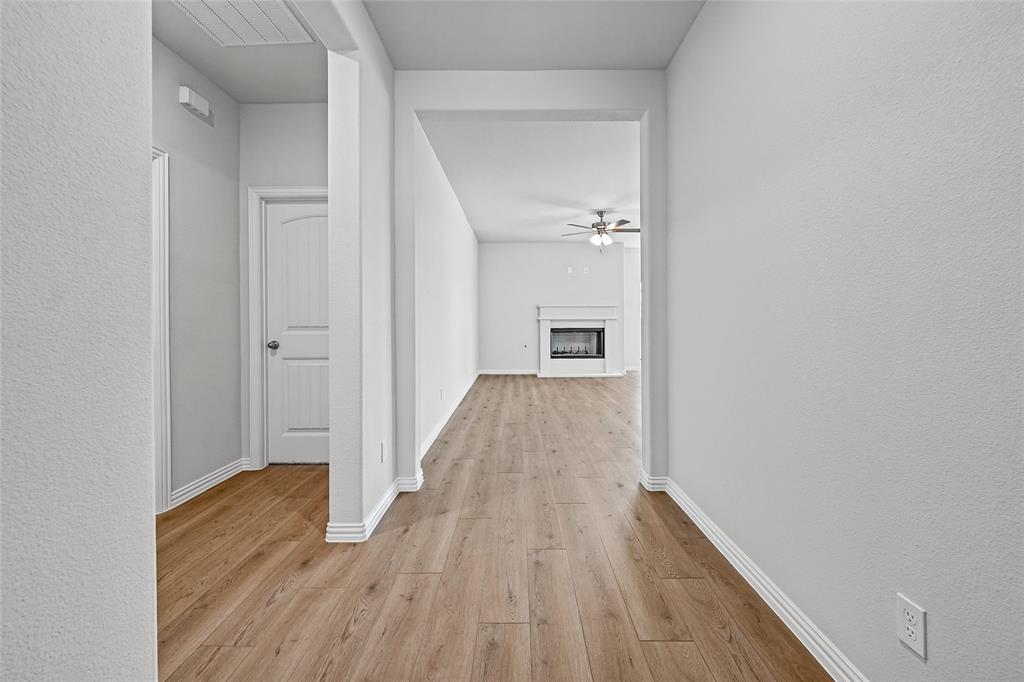 802 Juneau Street Property Photo 6