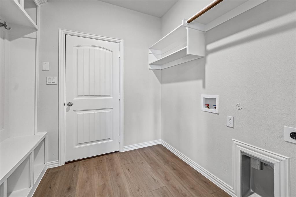 802 Juneau Street Property Photo 12