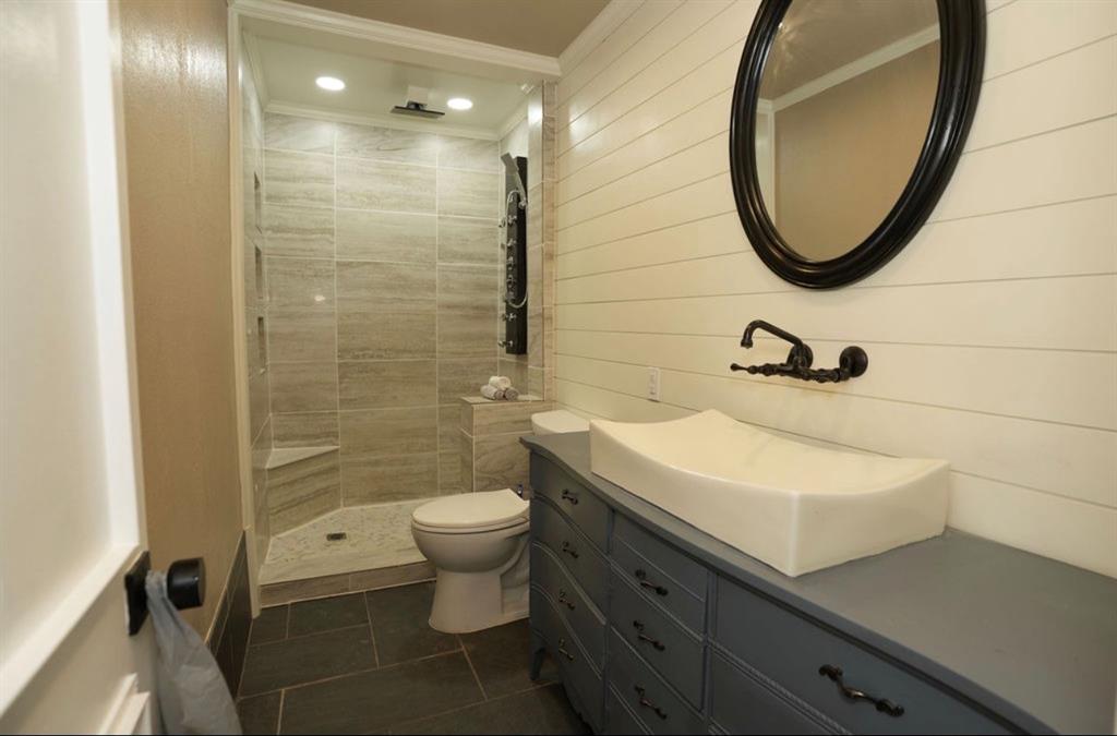 6133 Horton Avenue Property Photo 17