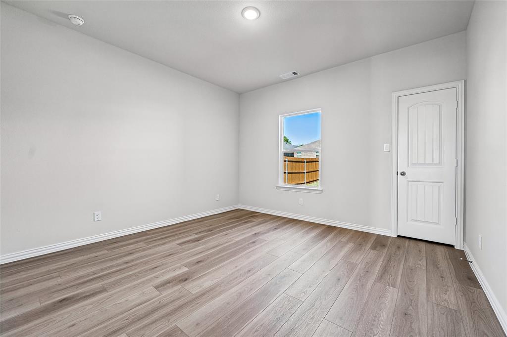 3411 Helena Street Property Photo 8