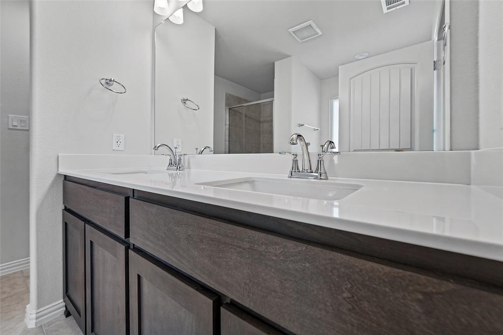 3411 Helena Street Property Photo 26
