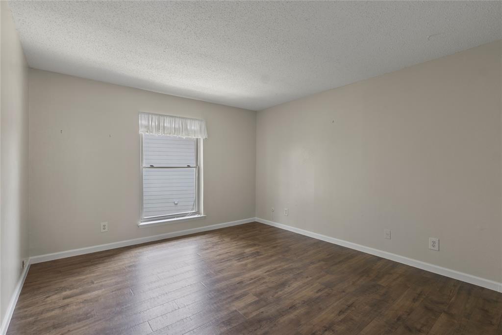 10650 Steppington Drive 211 Property Photo 14