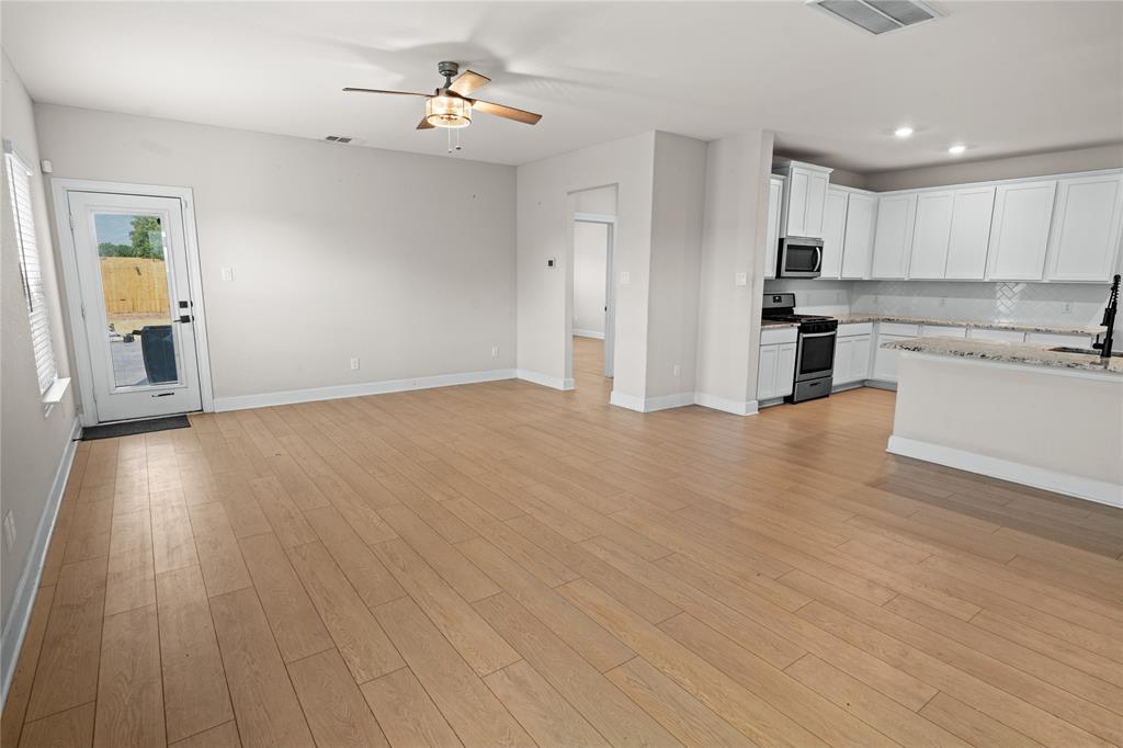 1200 Windermere Way Property Photo 5