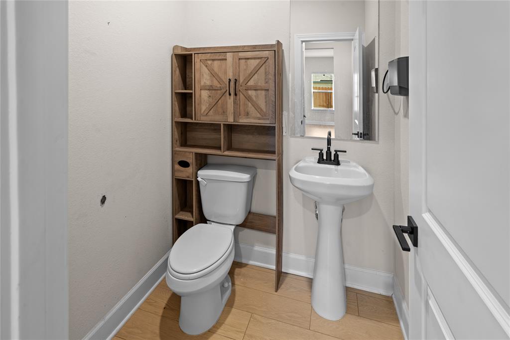 1200 Windermere Way Property Photo 7