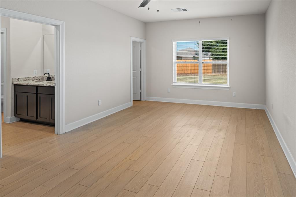 1200 Windermere Way Property Photo 8