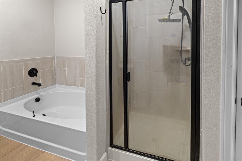 1200 Windermere Way Property Photo 11
