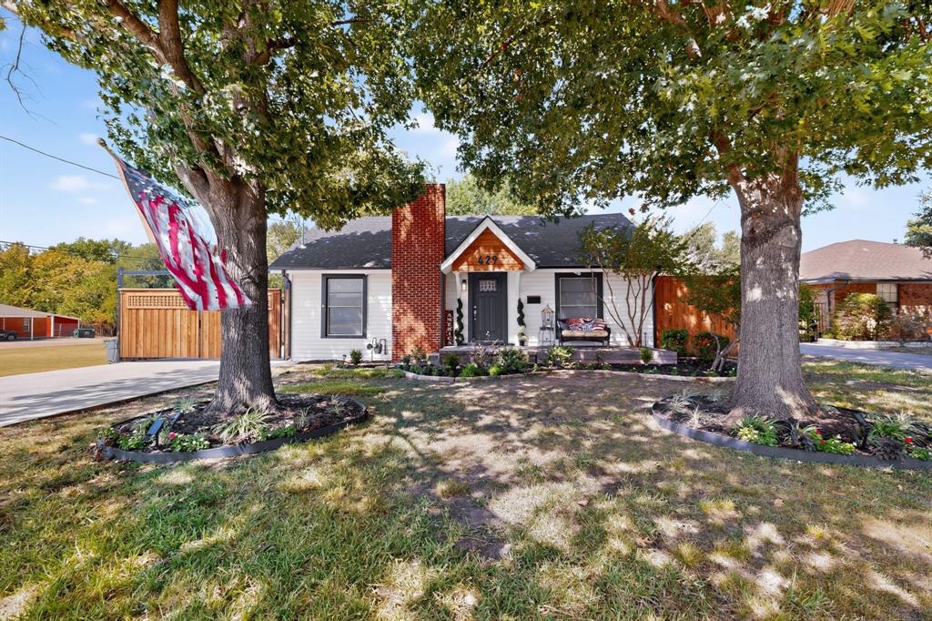 429 S Walker Street Property Photo 1