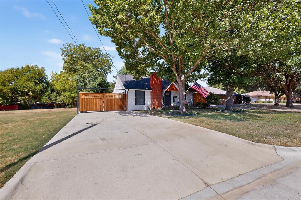 429 S Walker Street Property Photo 4