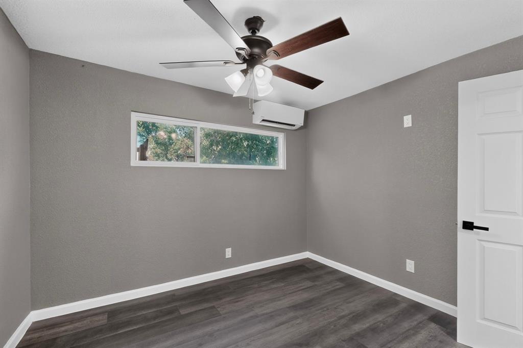 429 S Walker Street Property Photo 28