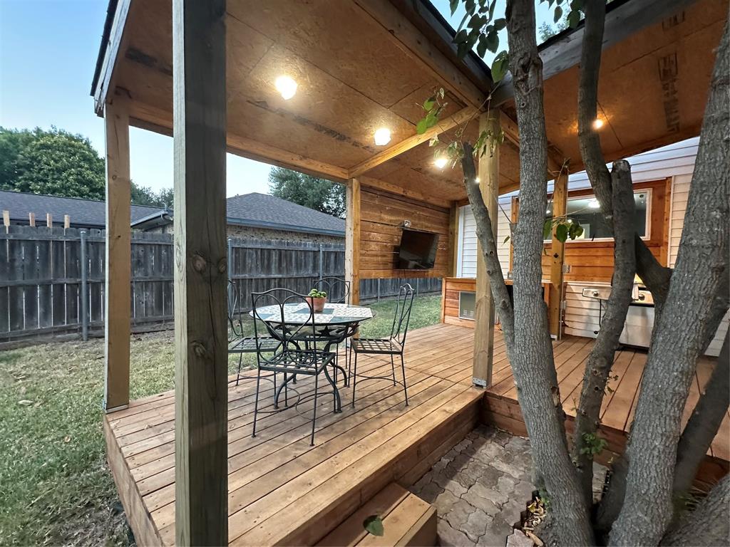 429 S Walker Street Property Photo 37
