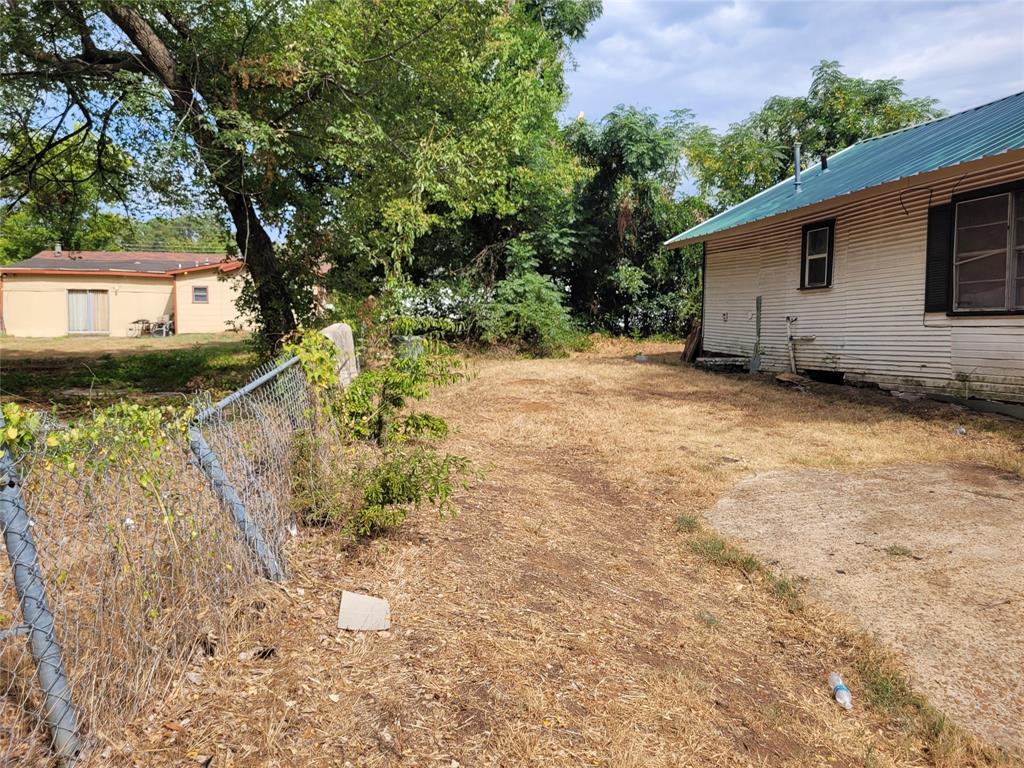 1020 Ne 8th Property Photo 5