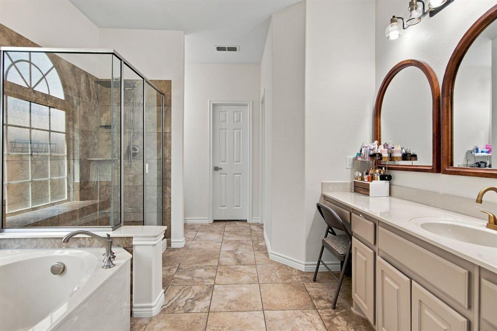 1421 Soaptree Lane Property Photo 23